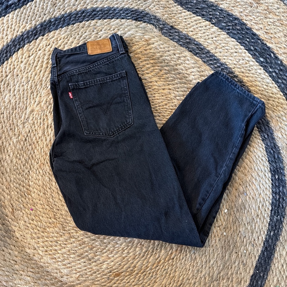Levi's Women's Black Boyfriend Jeans